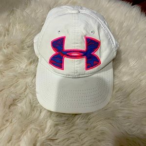 Under armor youth baseball cap lightly used